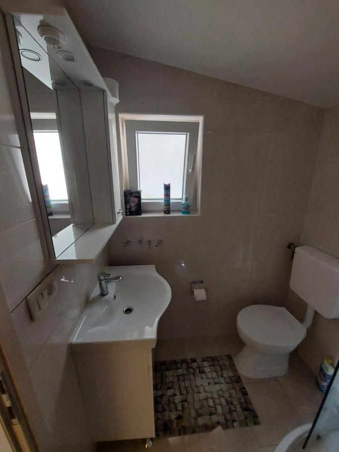 Apartmani Piskoric Vir Zewnętrze zdjęcie