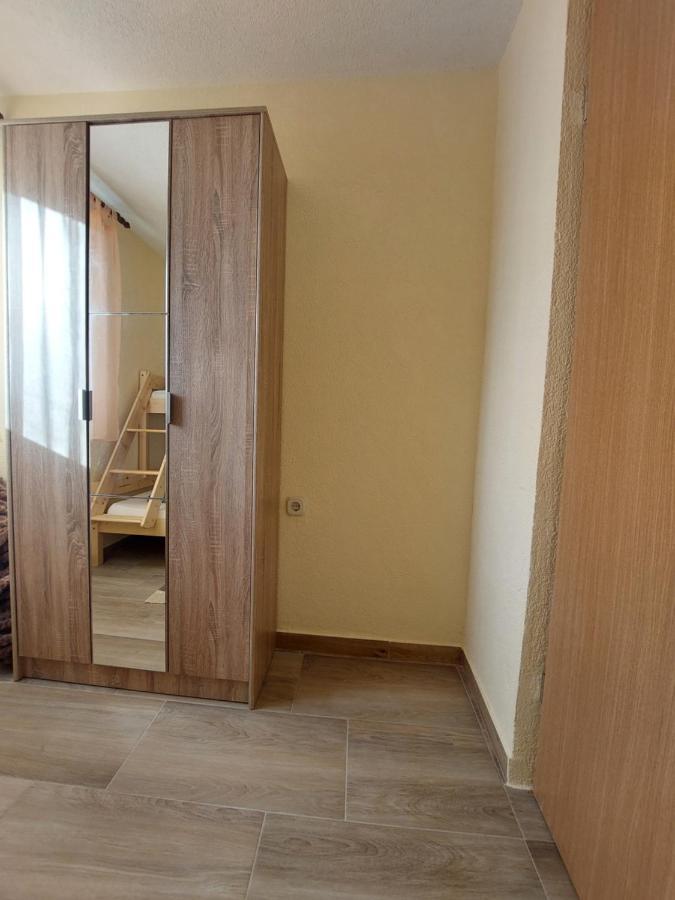 Apartmani Piskoric Vir Zewnętrze zdjęcie