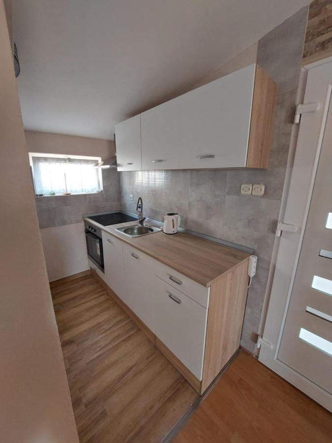 Apartmani Piskoric Vir Zewnętrze zdjęcie