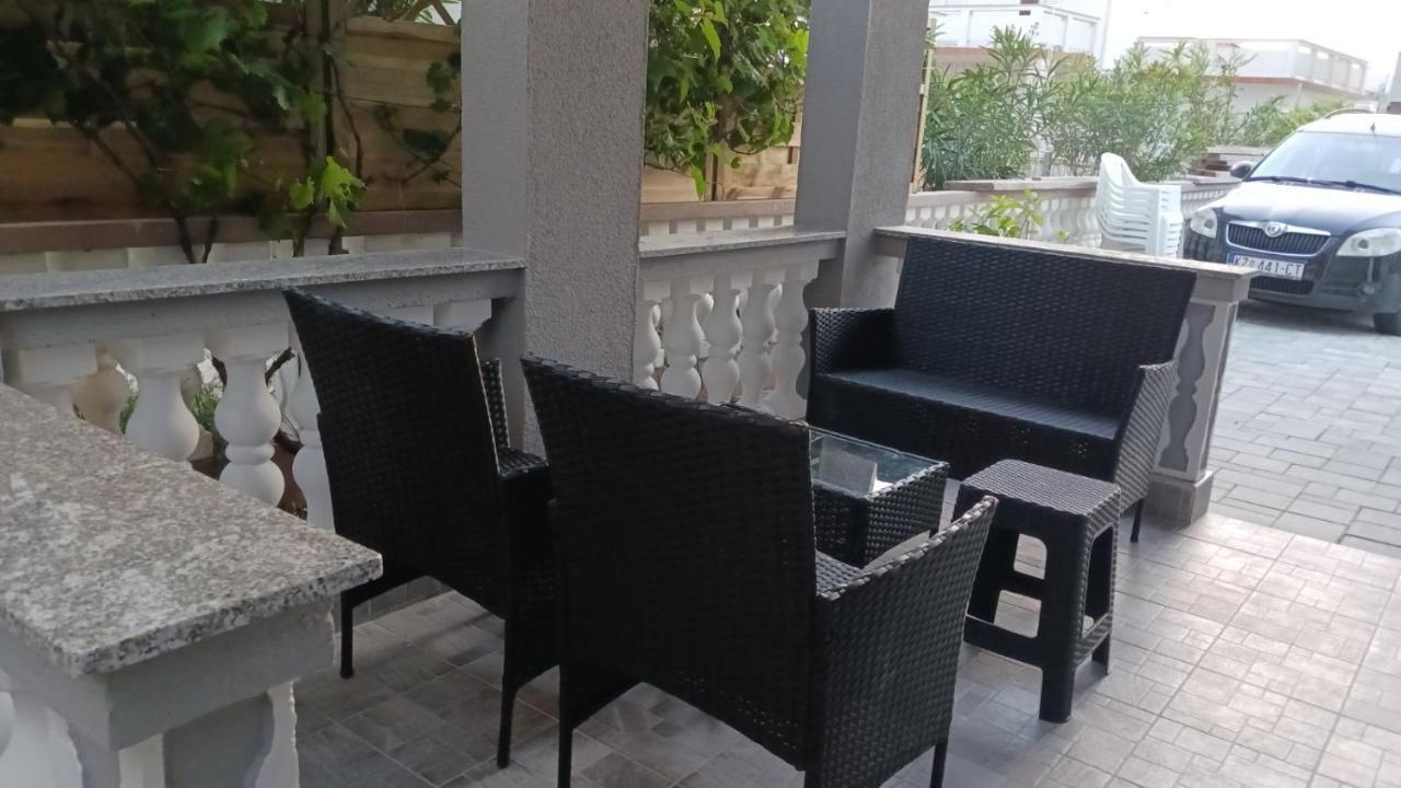 Apartmani Piskoric Vir Zewnętrze zdjęcie